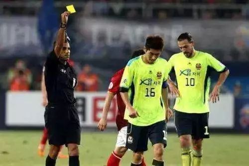 足球5对五规则图片_足球规则图片大全_足球规则图片幼儿园