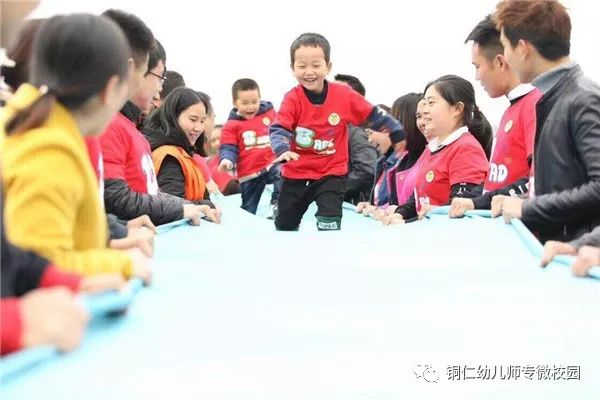 篮球方阵入场式视频_篮球入场方队规则是什么_入场篮球方队规则是什么意思