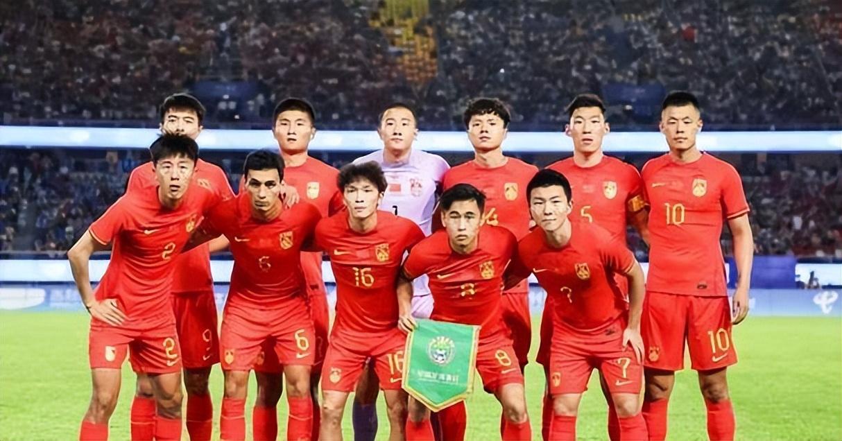 2021年退役的足球运动员_足球冠军多大年龄退役中国_2020足球退役