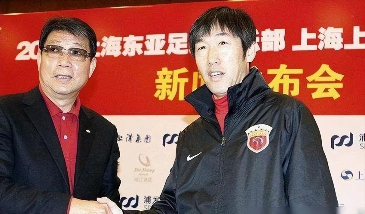 2020足球退役_2021年退役的足球运动员_足球冠军多大年龄退役中国