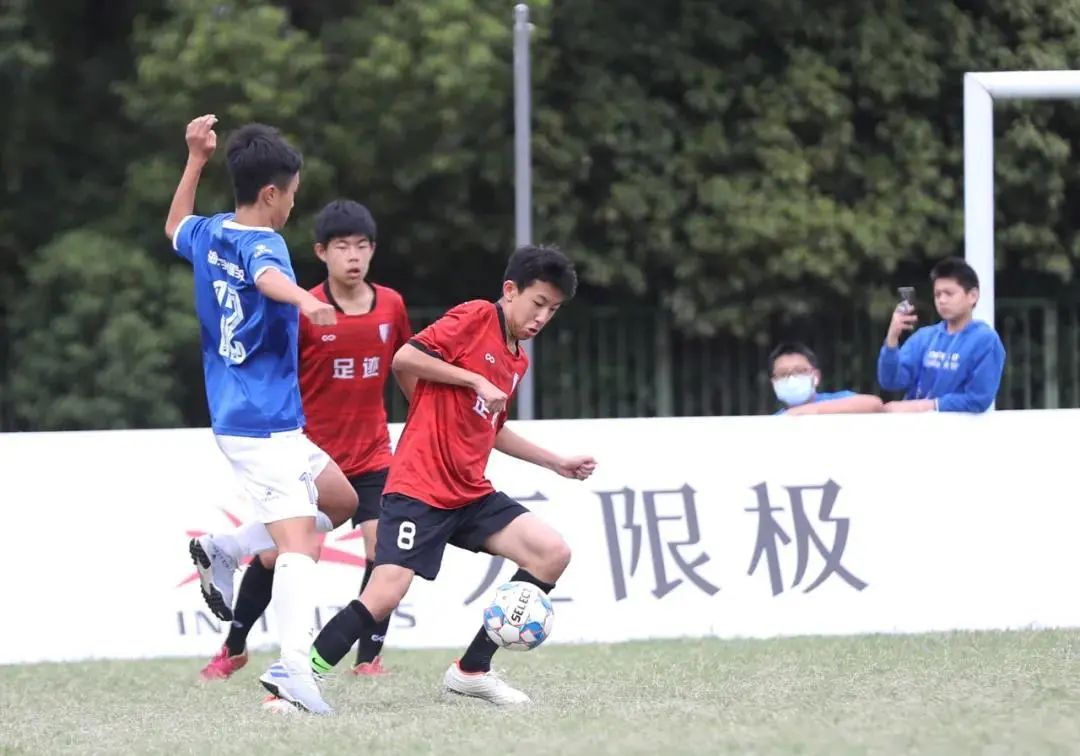 足球比赛简介怎么写模板_公司足球赛规则介绍怎么写_公司足球赛策划