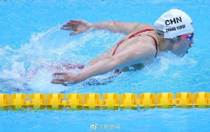 游泳冠军的腹肌_女子游泳冠军腹肌_游泳腹肌女子冠军视频