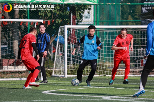 街头足球赛_街头足球奖杯怎么获得_街道获得足球比赛冠军