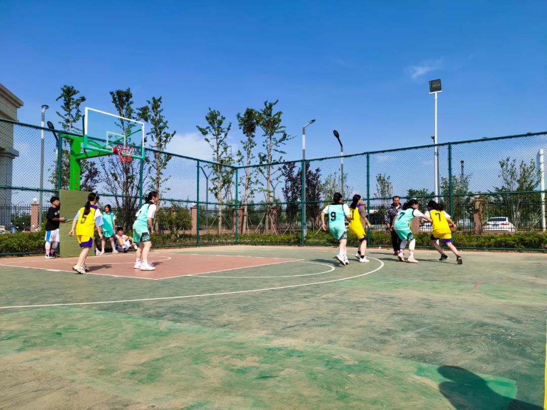 中小篮球冠军去年比赛学生是谁_全国篮球小学生冠军_去年中小学生篮球比赛冠军是谁