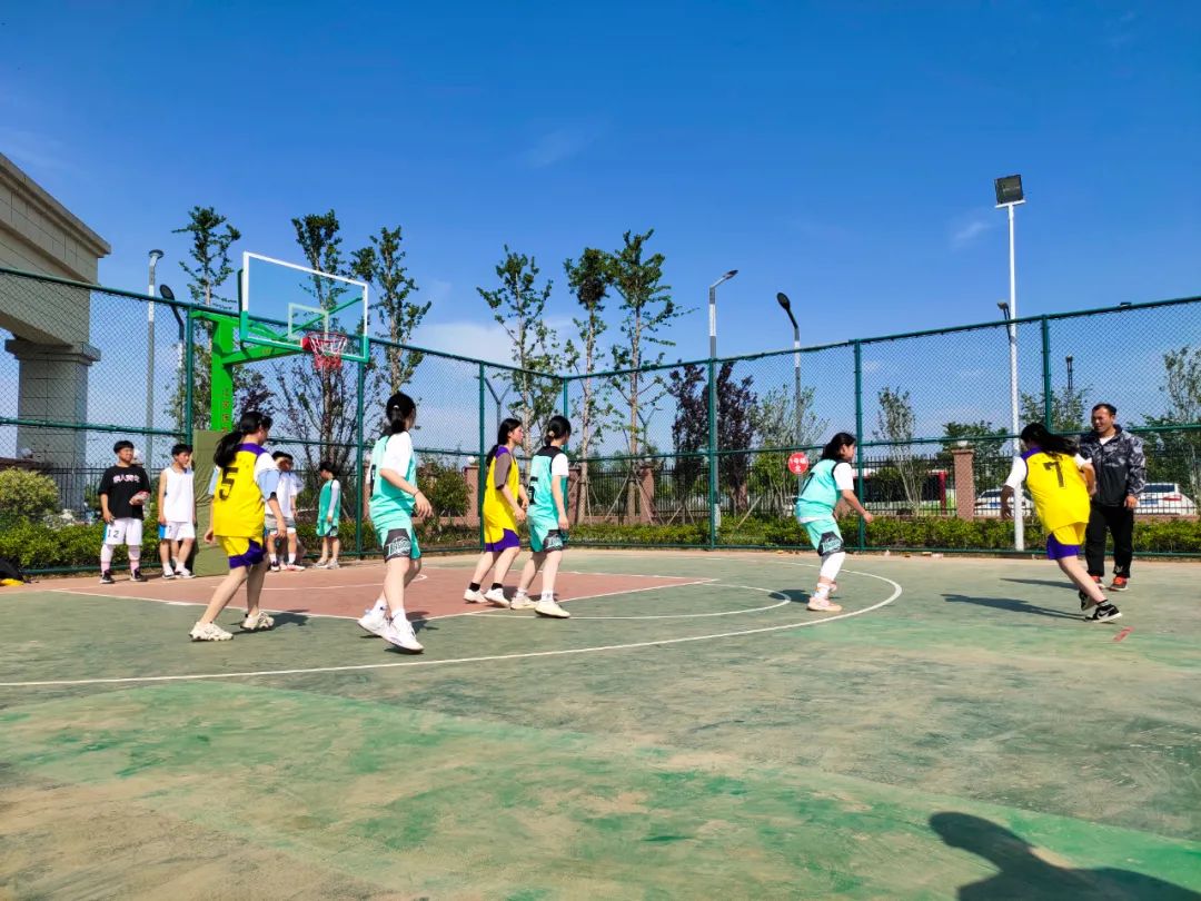中小篮球冠军去年比赛学生是谁_全国篮球小学生冠军_去年中小学生篮球比赛冠军是谁
