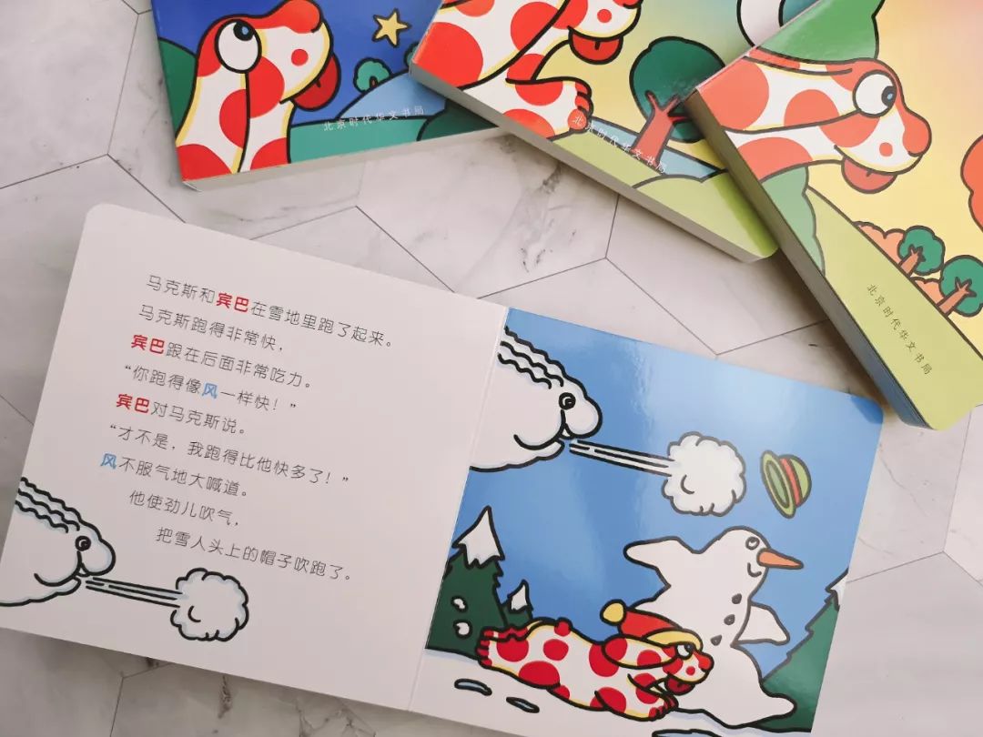 手绘家庭照片_家庭日常插画手绘图_家庭插画